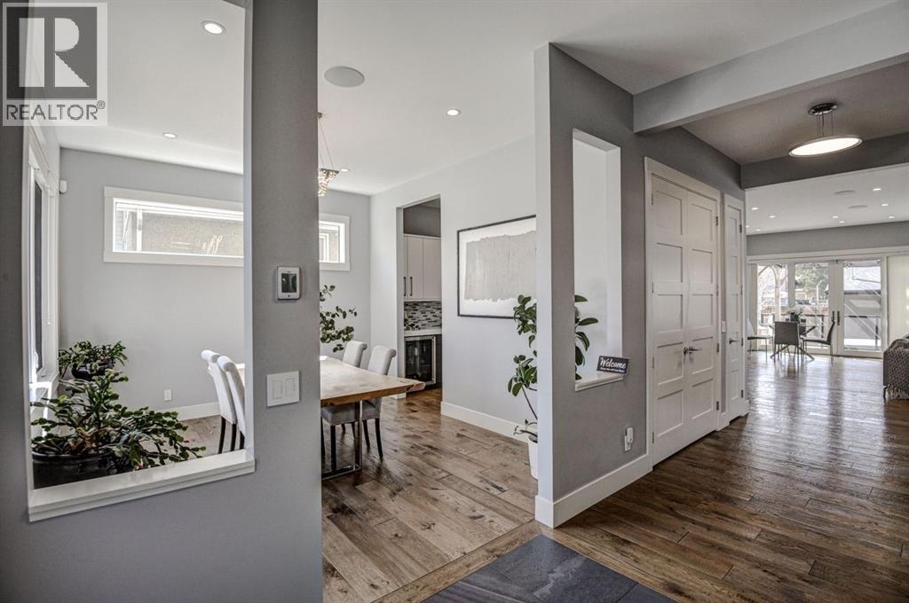 411 9 Street Ne, Calgary, Alberta  T2E 4K2 - Photo 3 - A2242383