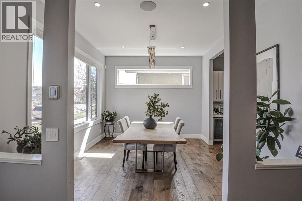 411 9 Street Ne, Calgary, Alberta  T2E 4K2 - Photo 4 - A2242383