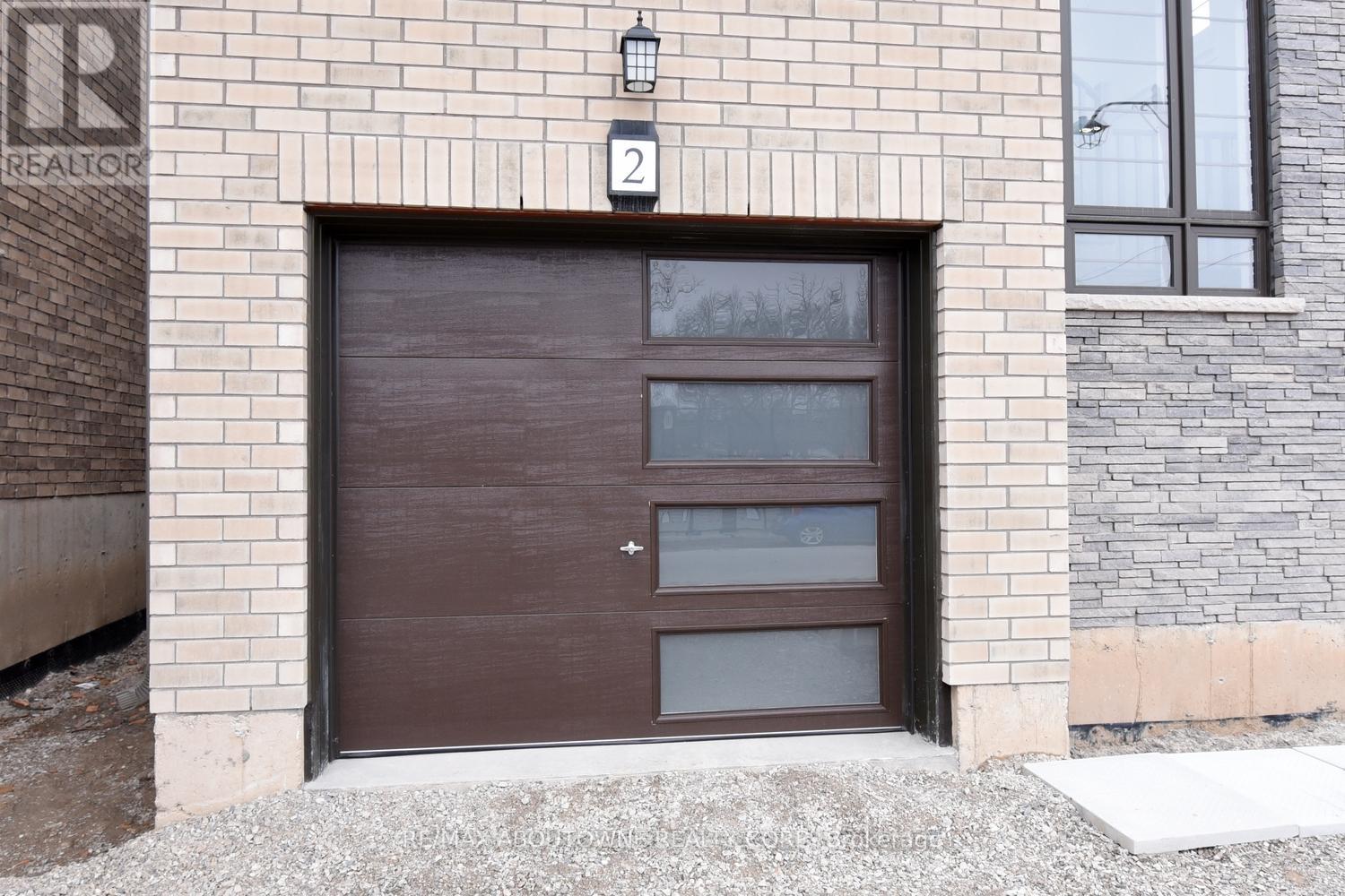 2 Sundin Drive, Haldimand, Ontario  N3W 0H1 - Photo 2 - X12497222