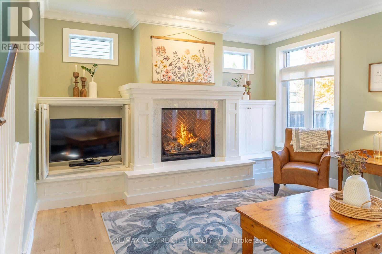 56 Caverhill Crescent, Middlesex Centre, Ontario  N0L 1R0 - Photo 12 - X12498266