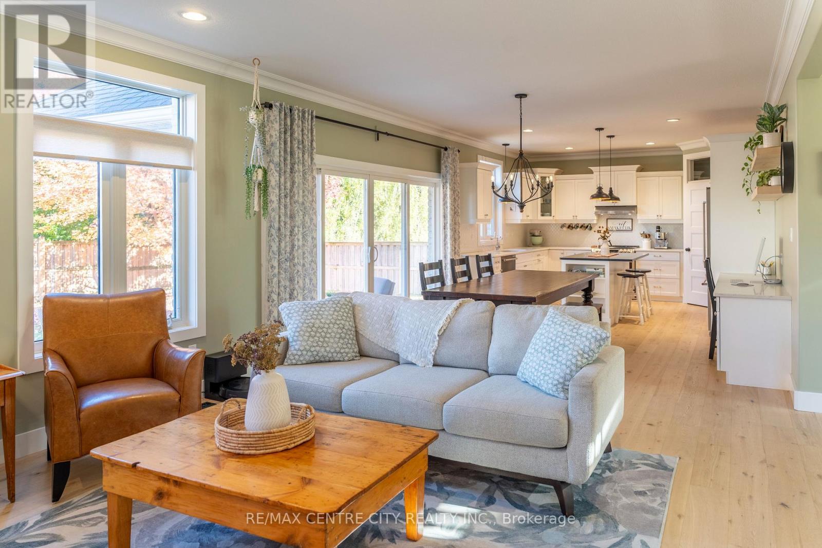 56 Caverhill Crescent, Middlesex Centre, Ontario  N0L 1R0 - Photo 13 - X12498266