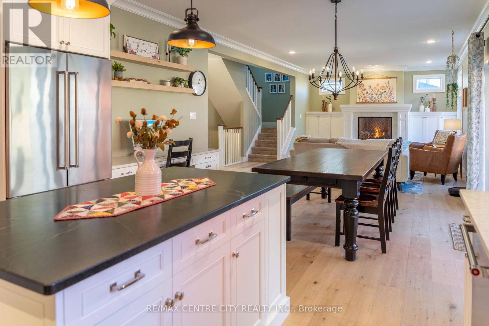 56 Caverhill Crescent, Middlesex Centre, Ontario  N0L 1R0 - Photo 18 - X12498266