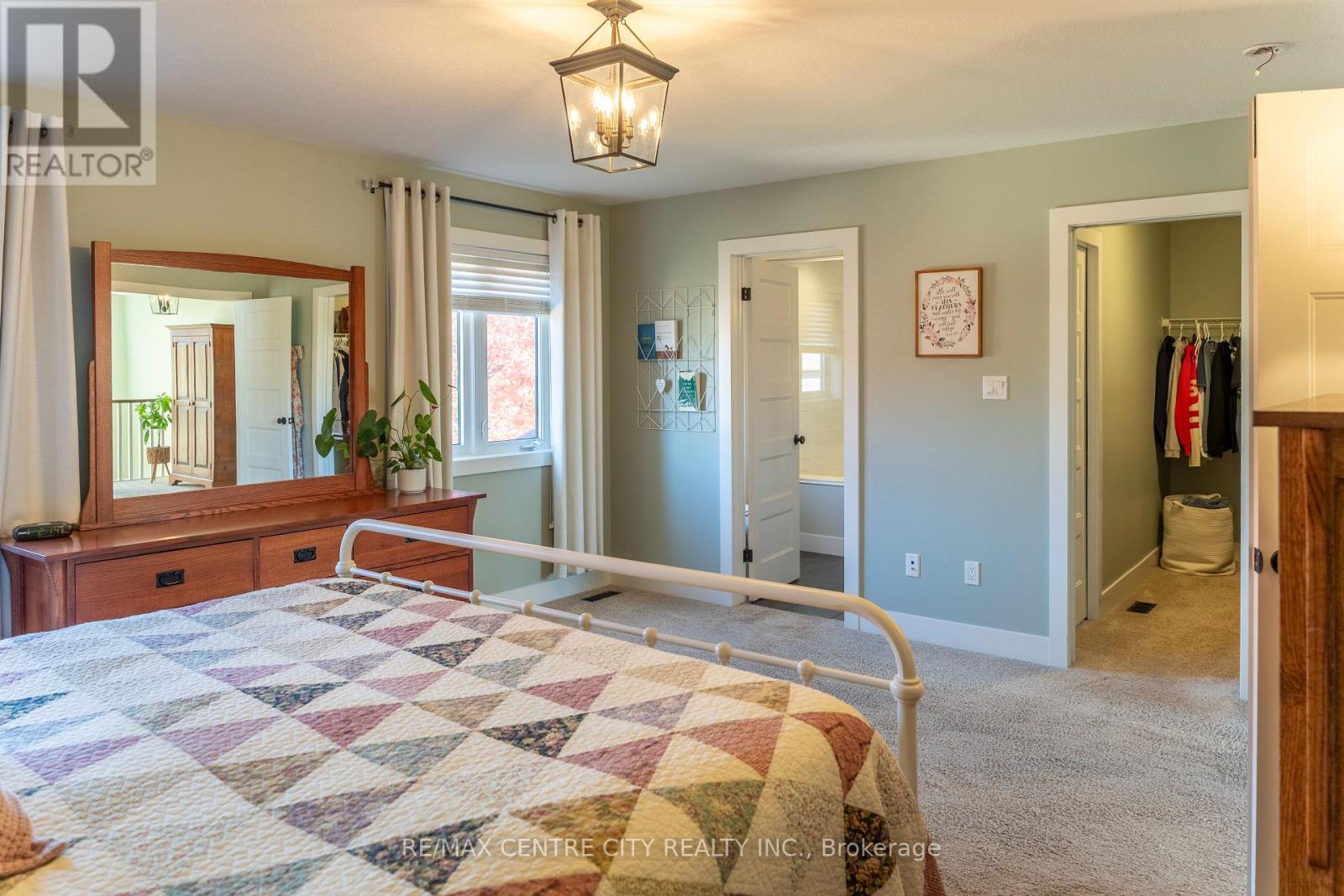 56 Caverhill Crescent, Middlesex Centre, Ontario  N0L 1R0 - Photo 26 - X12498266