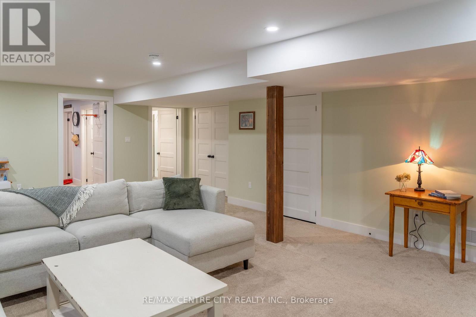 56 Caverhill Crescent, Middlesex Centre, Ontario  N0L 1R0 - Photo 39 - X12498266