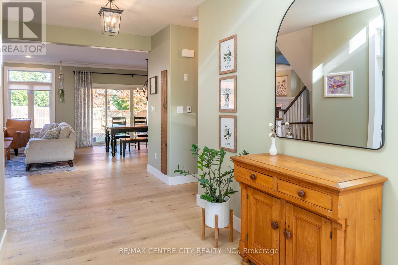 56 Caverhill Crescent, Middlesex Centre, Ontario  N0L 1R0 - Photo 6 - X12498266