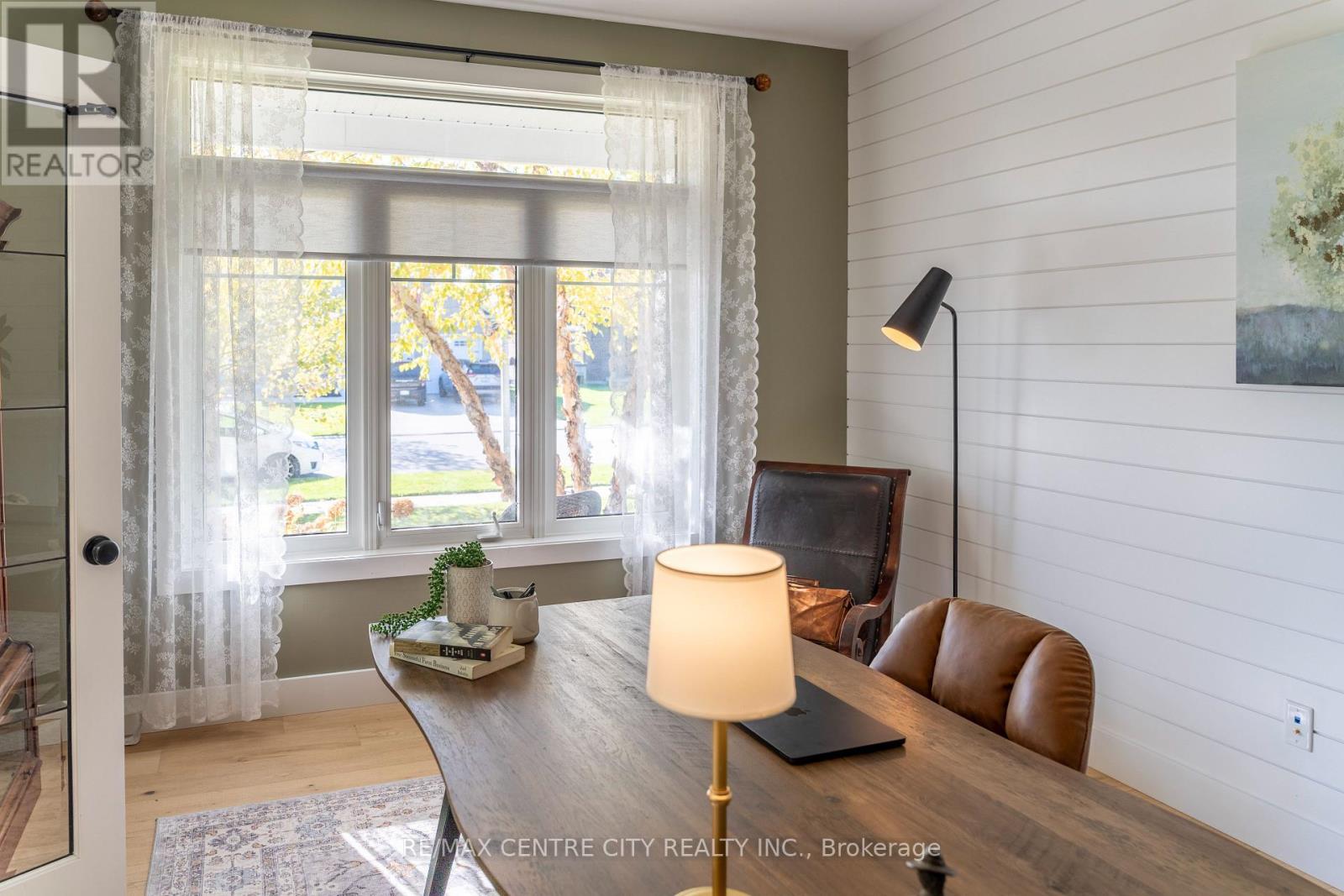 56 Caverhill Crescent, Middlesex Centre, Ontario  N0L 1R0 - Photo 8 - X12498266