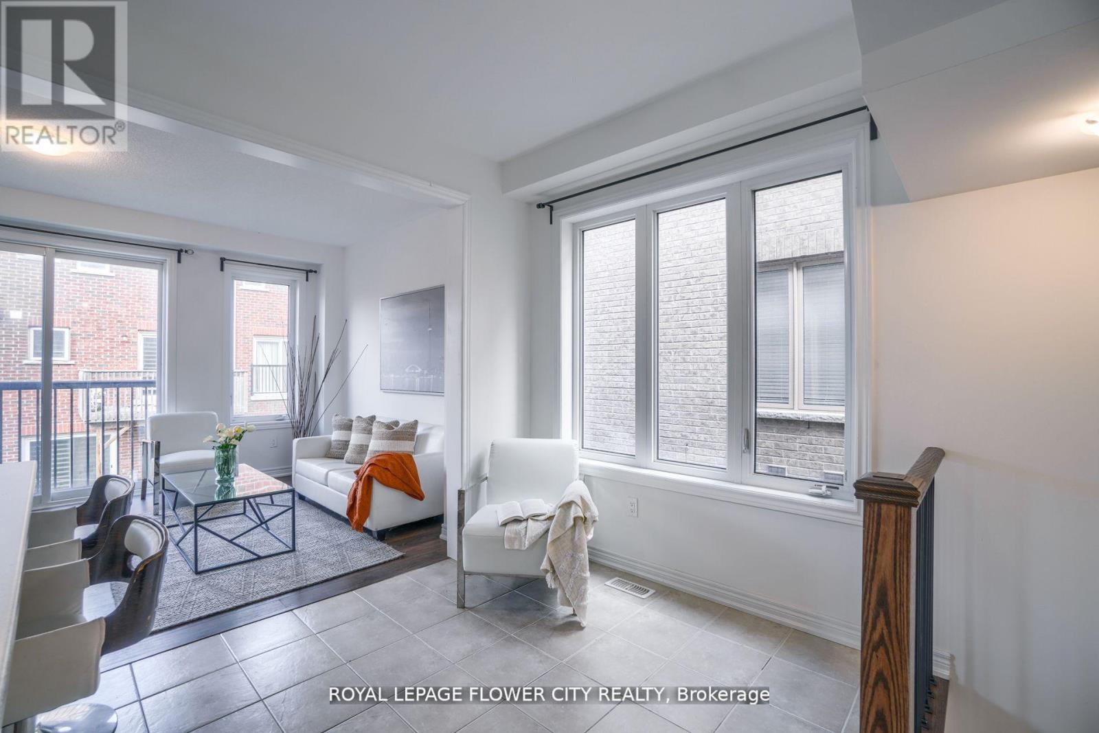 14 Faye Street, Brampton (Bram East), Ontario  L6P 4M9 - Photo 15 - W12498234