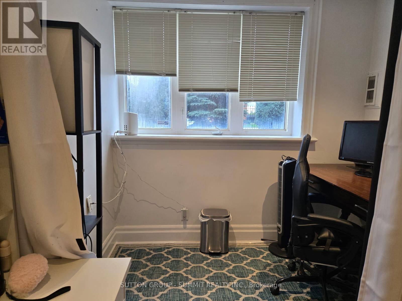 104 - 2615 Keele Street, Toronto (Maple Leaf), Ontario  M6L 2P2 - Photo 10 - W12498246