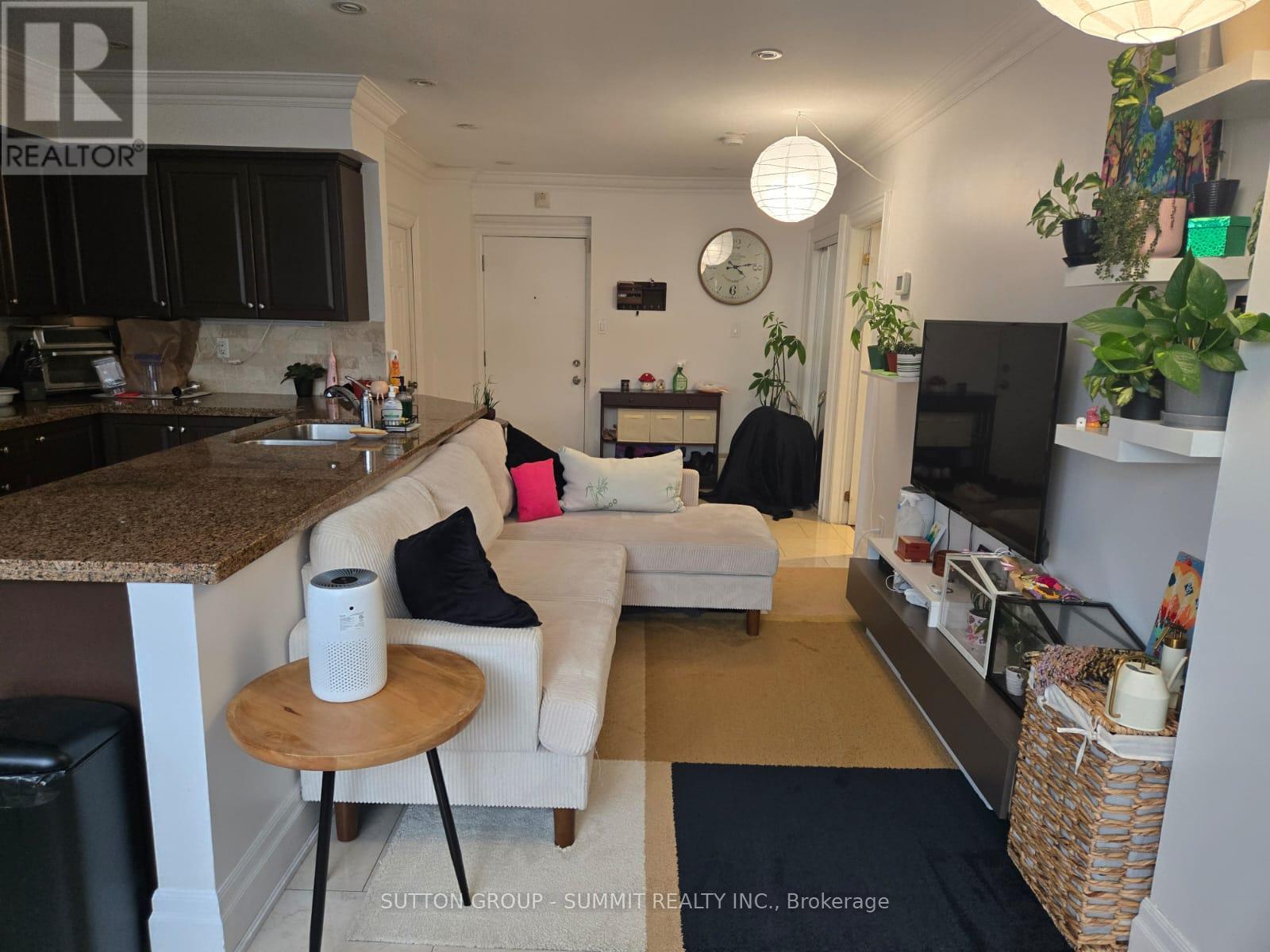 104 - 2615 Keele Street, Toronto (Maple Leaf), Ontario  M6L 2P2 - Photo 3 - W12498246