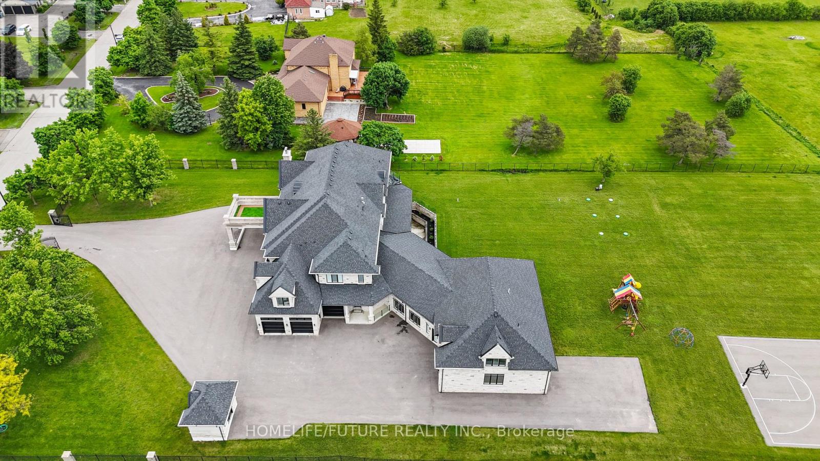 6 Moonlight Place, Brampton (Toronto Gore Rural Estate), Ontario  L6P 0G8 - Photo 32 - W12498250