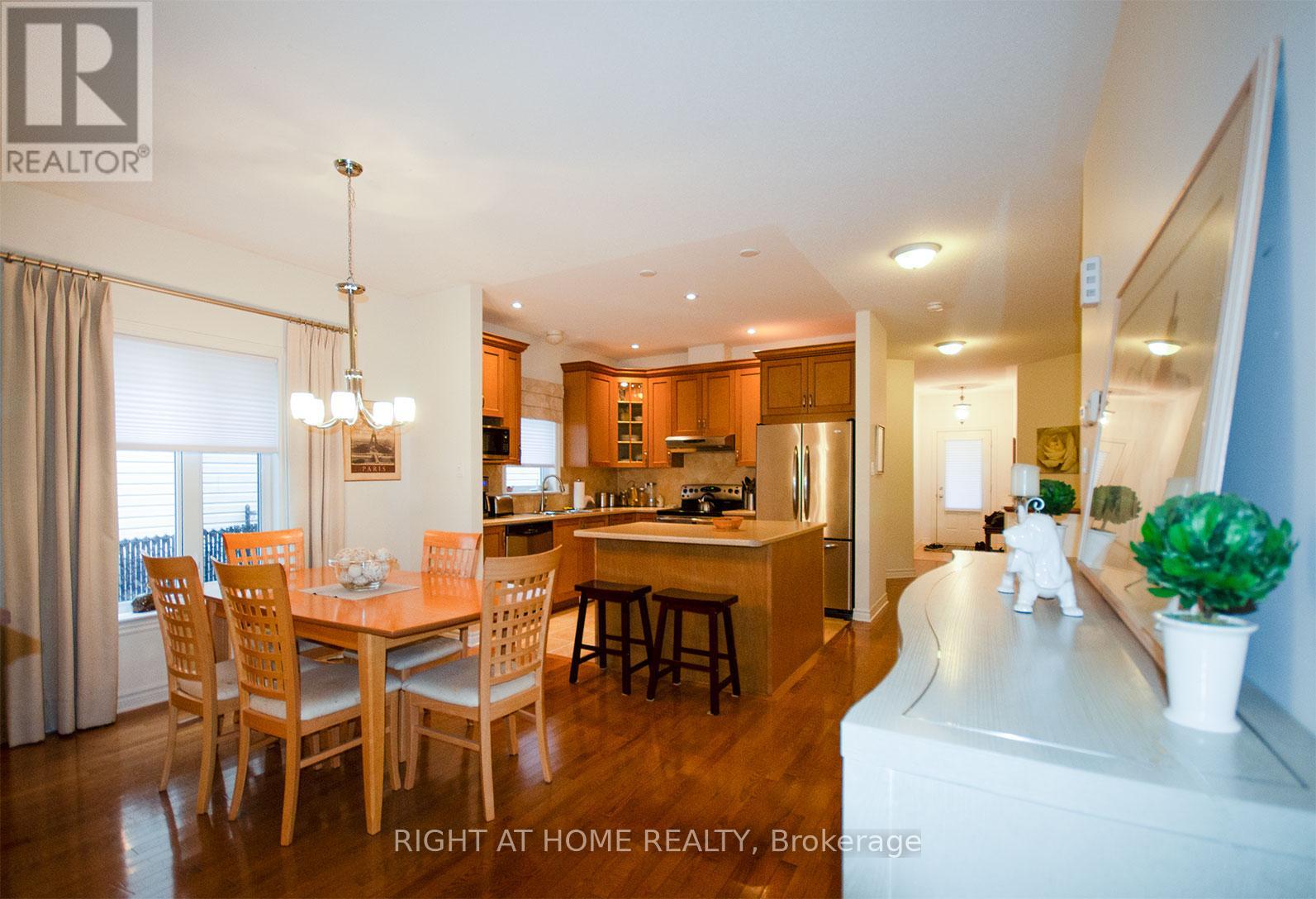 193 Shepody Circle, Ottawa, Ontario  K1T 4H9 - Photo 6 - X12498254