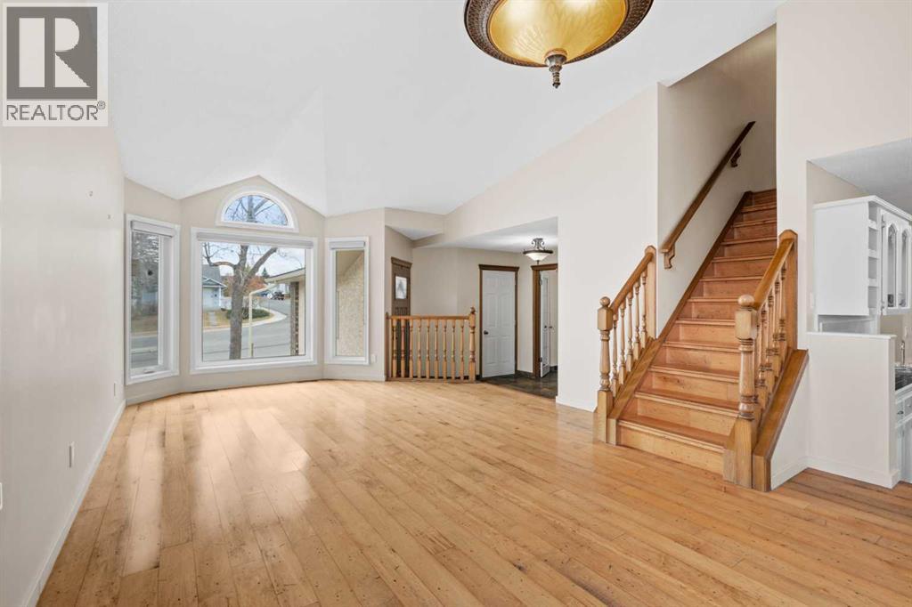 667 Macewan Drive Nw, Calgary, Alberta  T3K 3R3 - Photo 8 - A2267646