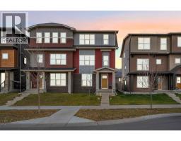 533 Savanna Boulevard NE Saddle Ridge