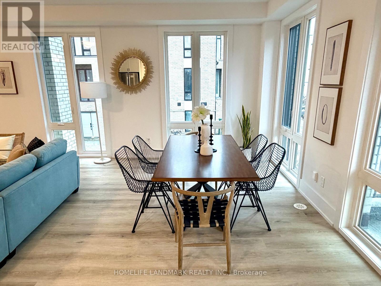 12 Bancroft Lane, Richmond Hill, Ontario  L4E 1M1 - Photo 8 - N12490894