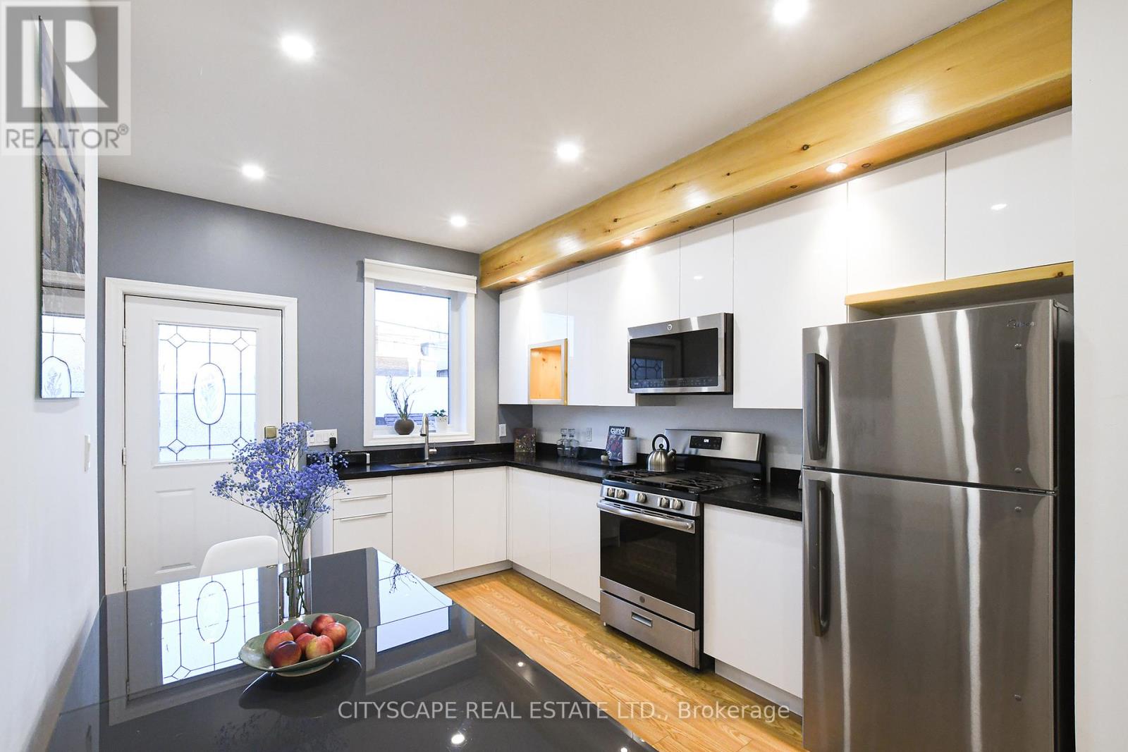 Back Apt - 5 Federal Street, Toronto, Ontario  M6J 3M3 - Photo 3 - C12498256