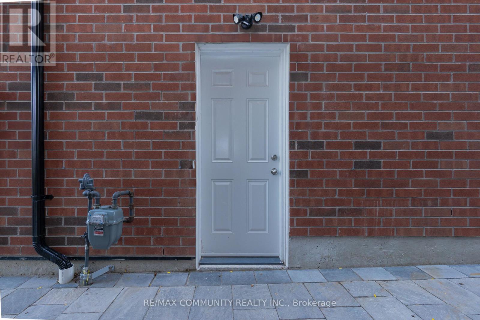 53 Cisco Drive, Whitby, Ontario  L1P 0M2 - Photo 3 - E12498270