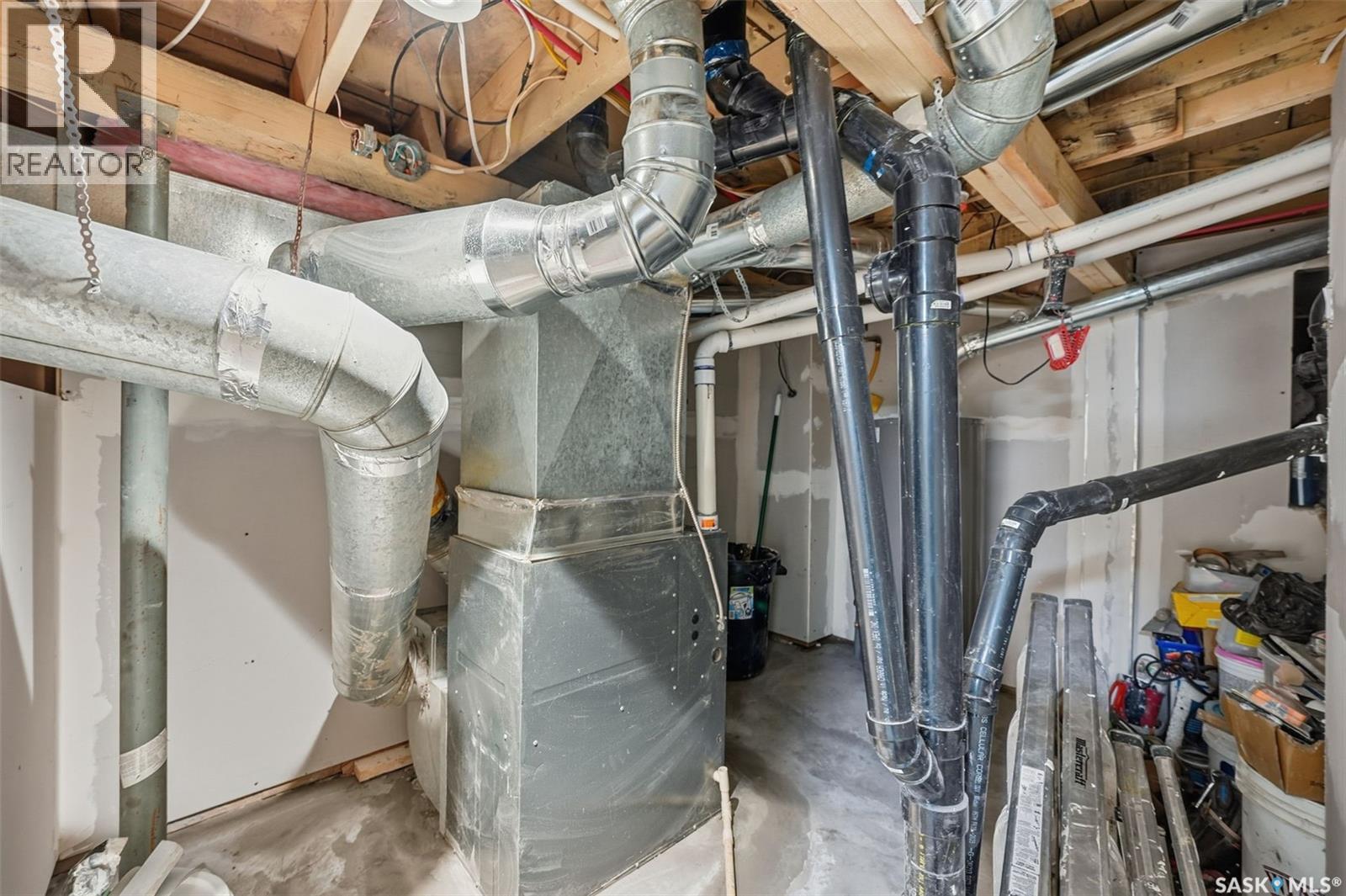 1127 F Avenue N, Saskatoon, Saskatchewan  S7L 1X1 - Photo 19 - SK022110