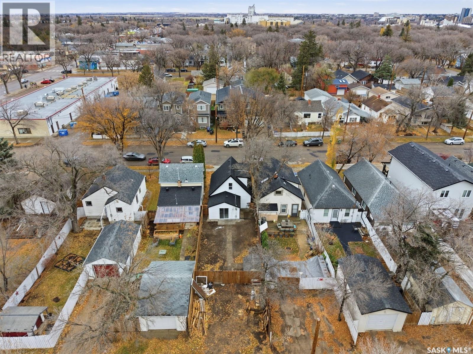 1127 F Avenue N, Saskatoon, Saskatchewan  S7L 1X1 - Photo 27 - SK022110