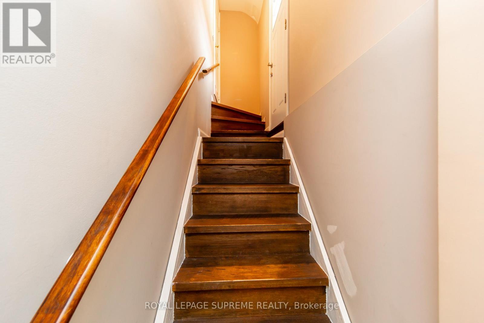 405 Gilbert Avenue, Toronto, Ontario  M6E 4X2 - Photo 22 - W12428895