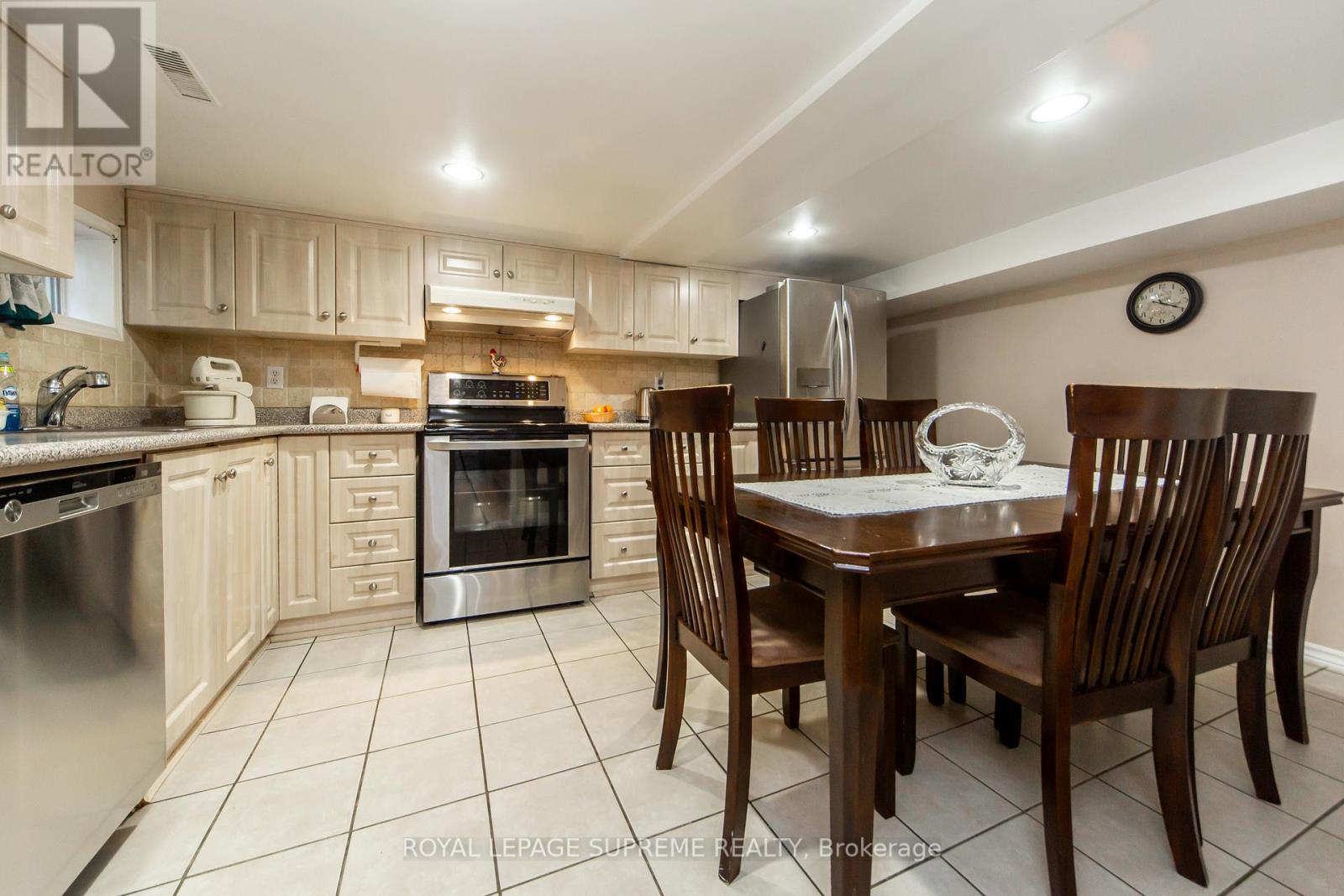 405 Gilbert Avenue, Toronto, Ontario  M6E 4X2 - Photo 25 - W12428895