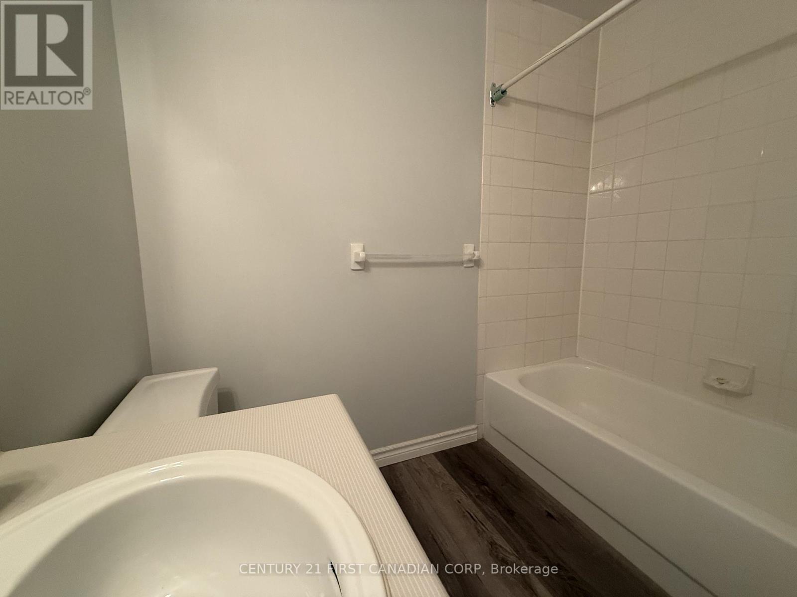 1007 - 333 Commissioners Road W, London South, Ontario  N6J 4X7 - Photo 17 - X12445705