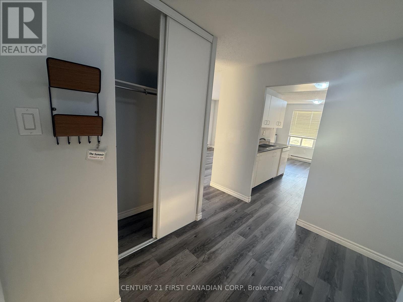 1007 - 333 Commissioners Road W, London South, Ontario  N6J 4X7 - Photo 5 - X12445705