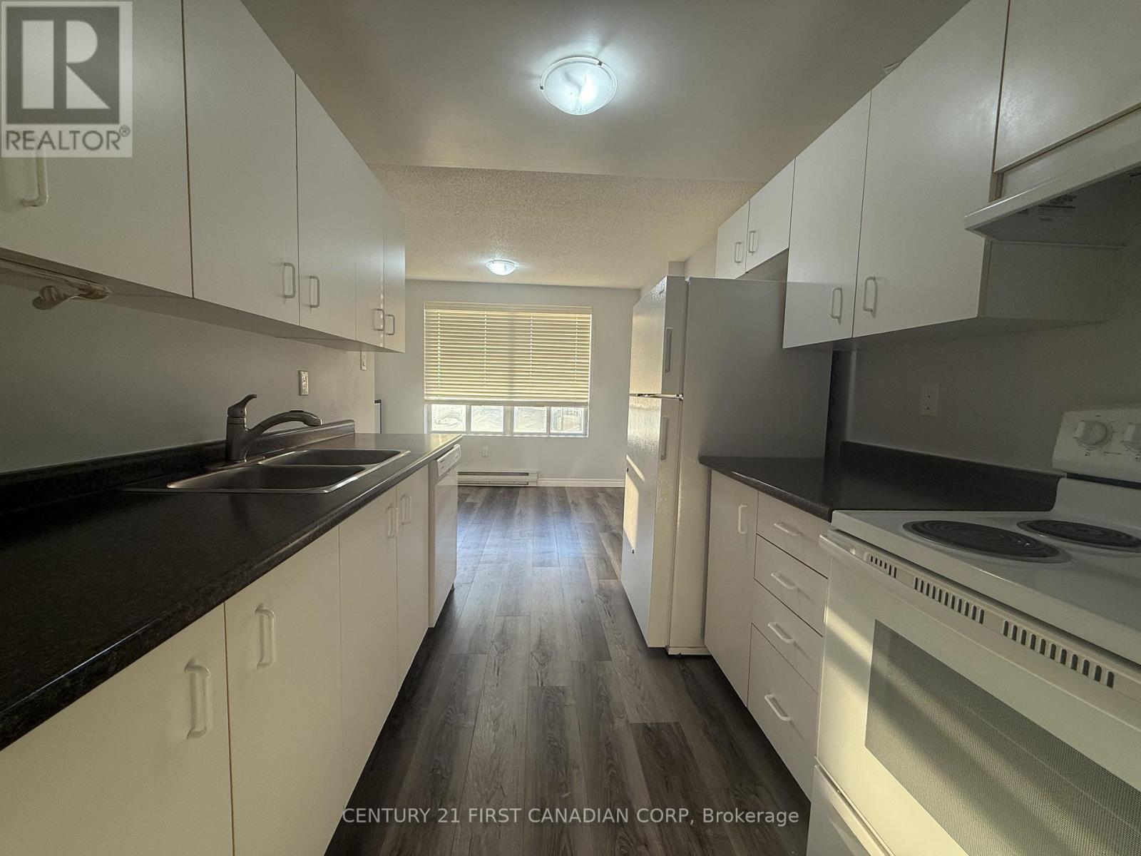 1007 - 333 Commissioners Road W, London South, Ontario  N6J 4X7 - Photo 4 - X12445705