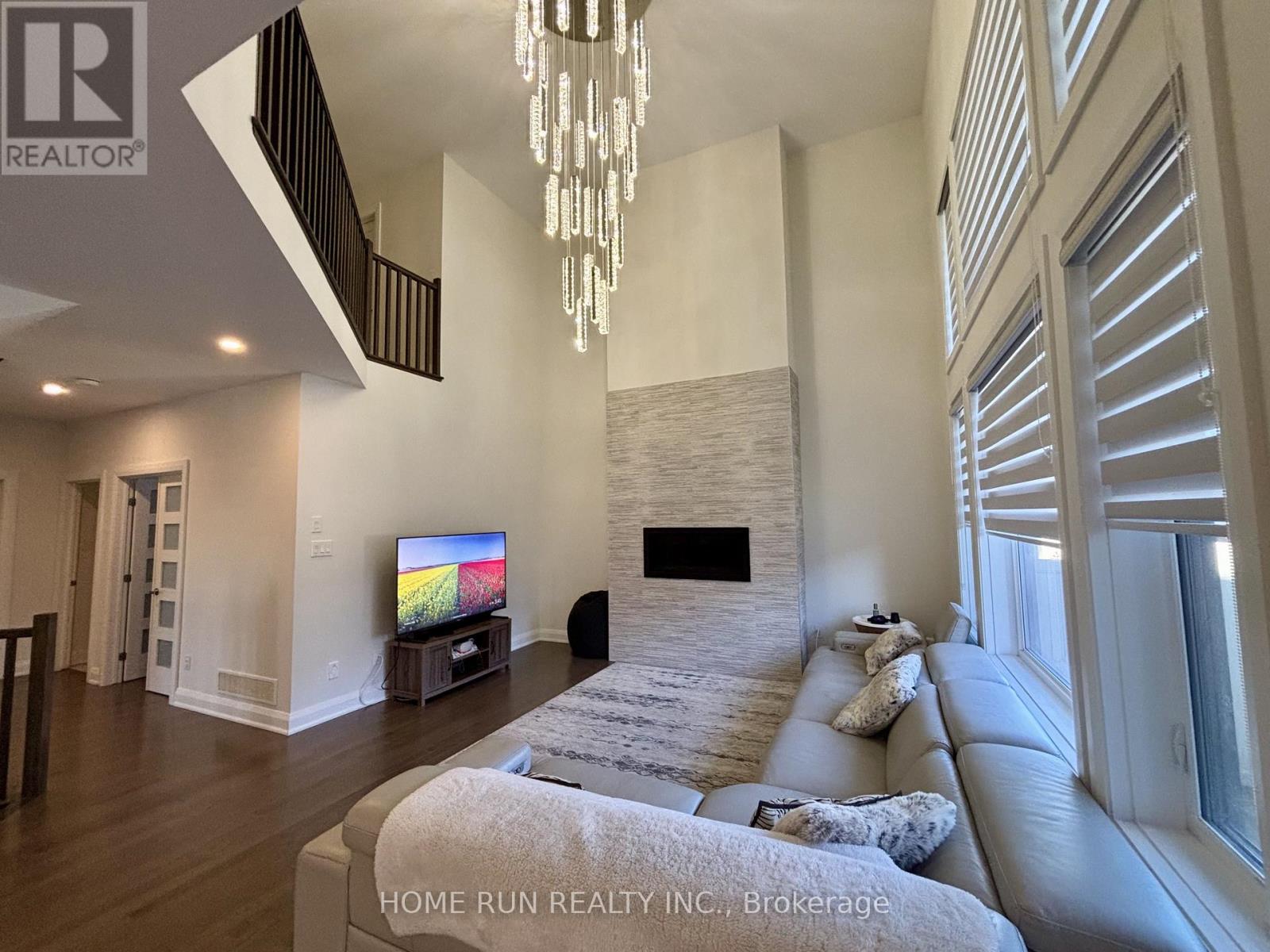 561 Honeylocust Avenue, Ottawa, Ontario  K2V 0L8 - Photo 13 - X12498280