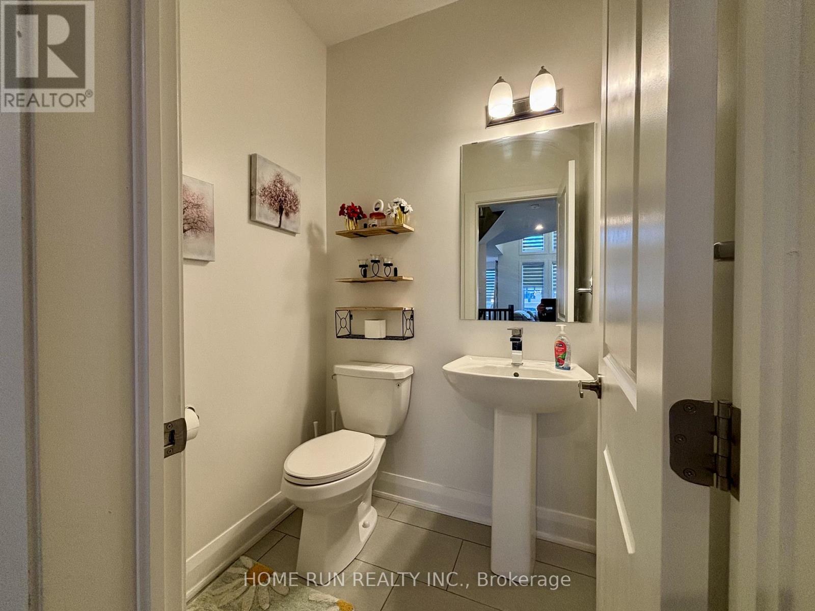 561 Honeylocust Avenue, Ottawa, Ontario  K2V 0L8 - Photo 17 - X12498280