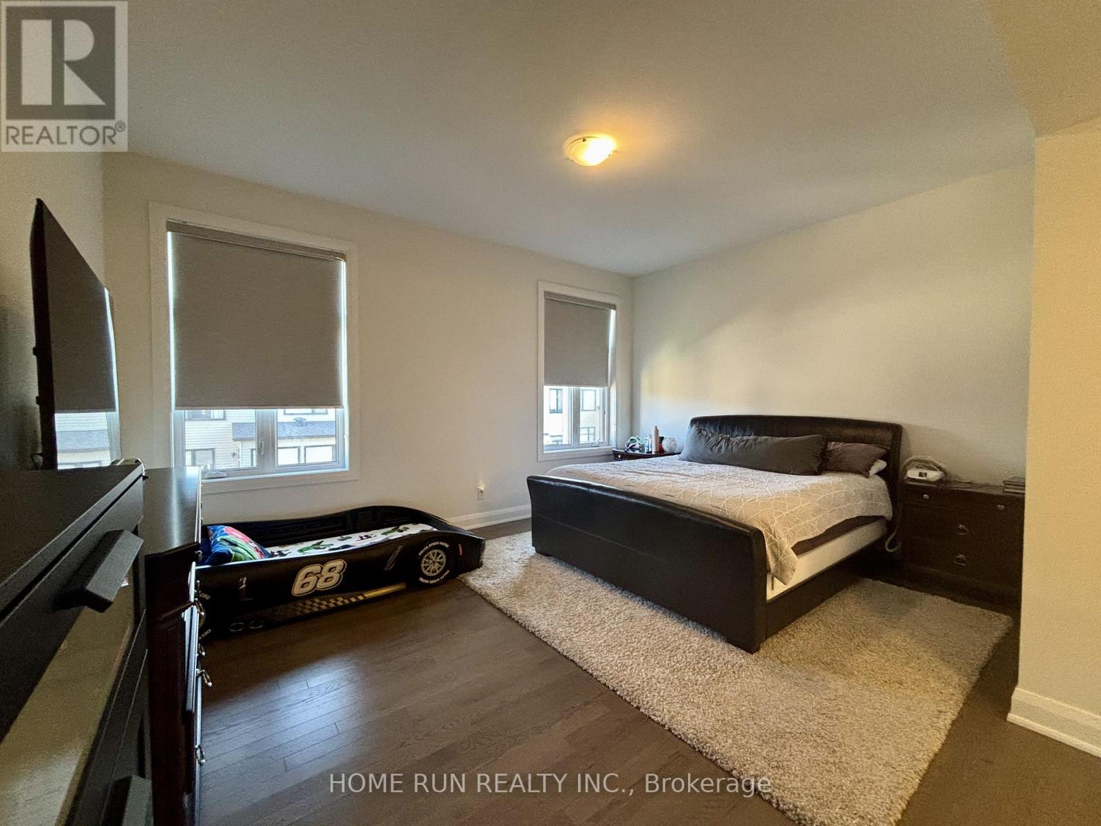 561 Honeylocust Avenue, Ottawa, Ontario  K2V 0L8 - Photo 21 - X12498280