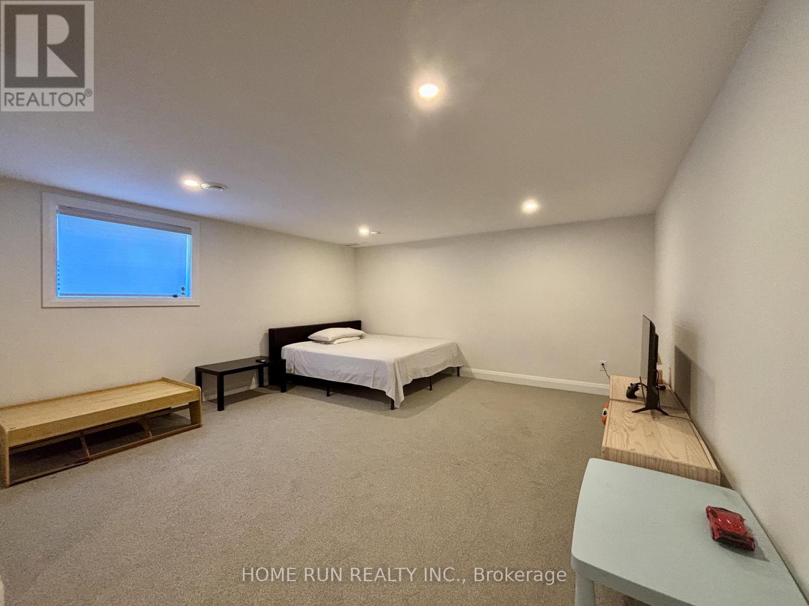 561 Honeylocust Avenue, Ottawa, Ontario  K2V 0L8 - Photo 37 - X12498280