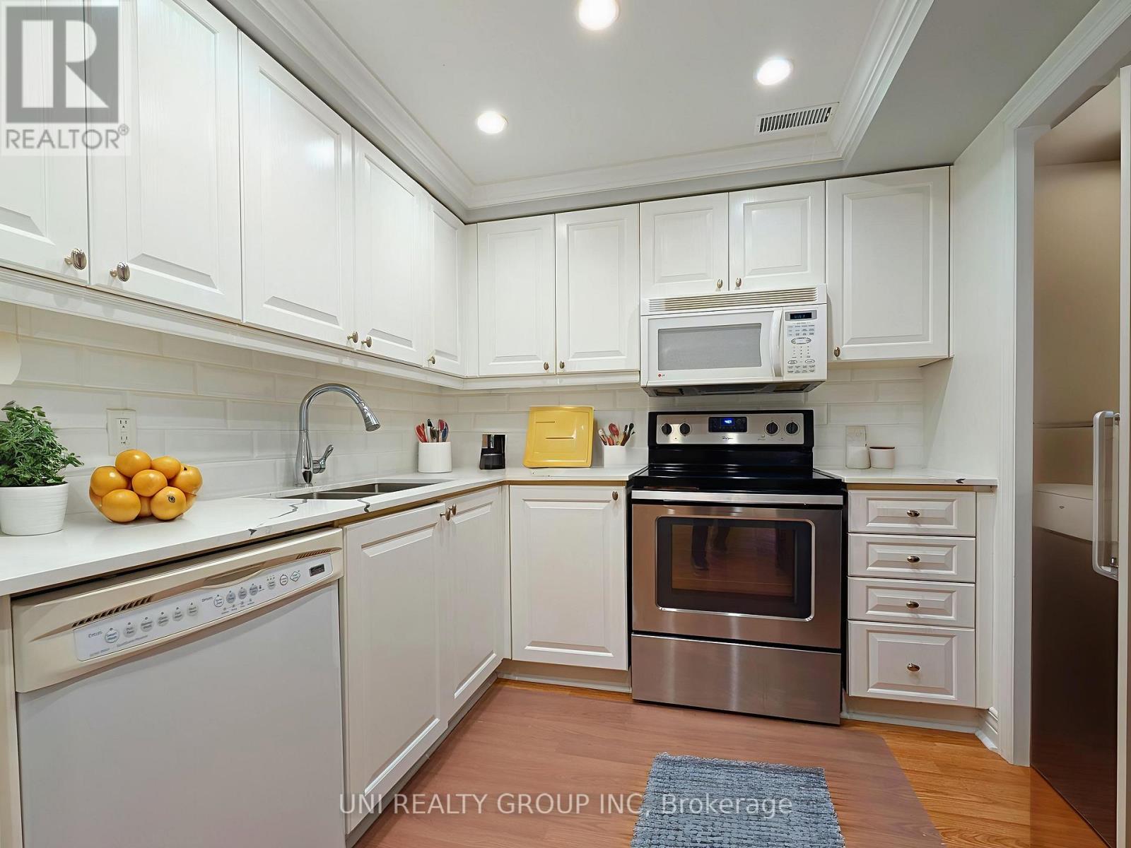 109 - 959 North River Road, Ottawa, Ontario  K1K 3V3 - Photo 23 - X12434046