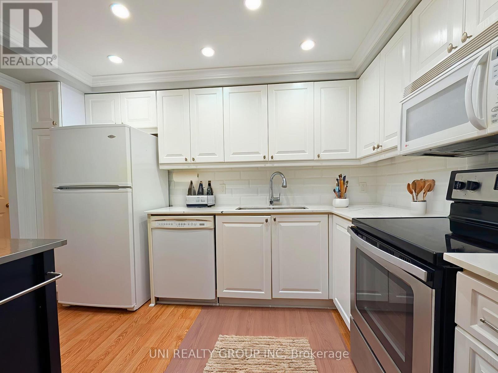 109 - 959 North River Road, Ottawa, Ontario  K1K 3V3 - Photo 17 - X12434046