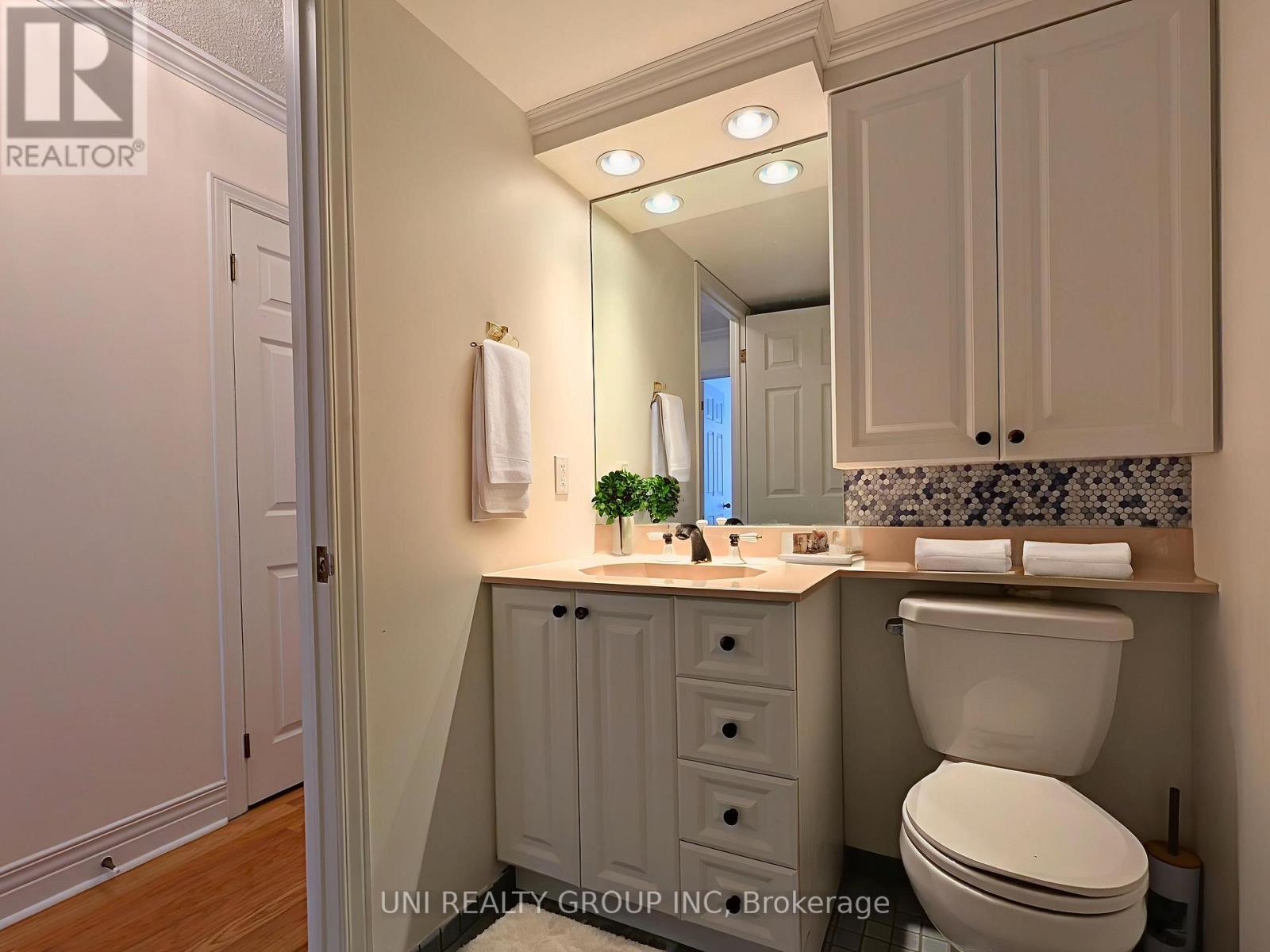 109 - 959 North River Road, Ottawa, Ontario  K1K 3V3 - Photo 33 - X12434046