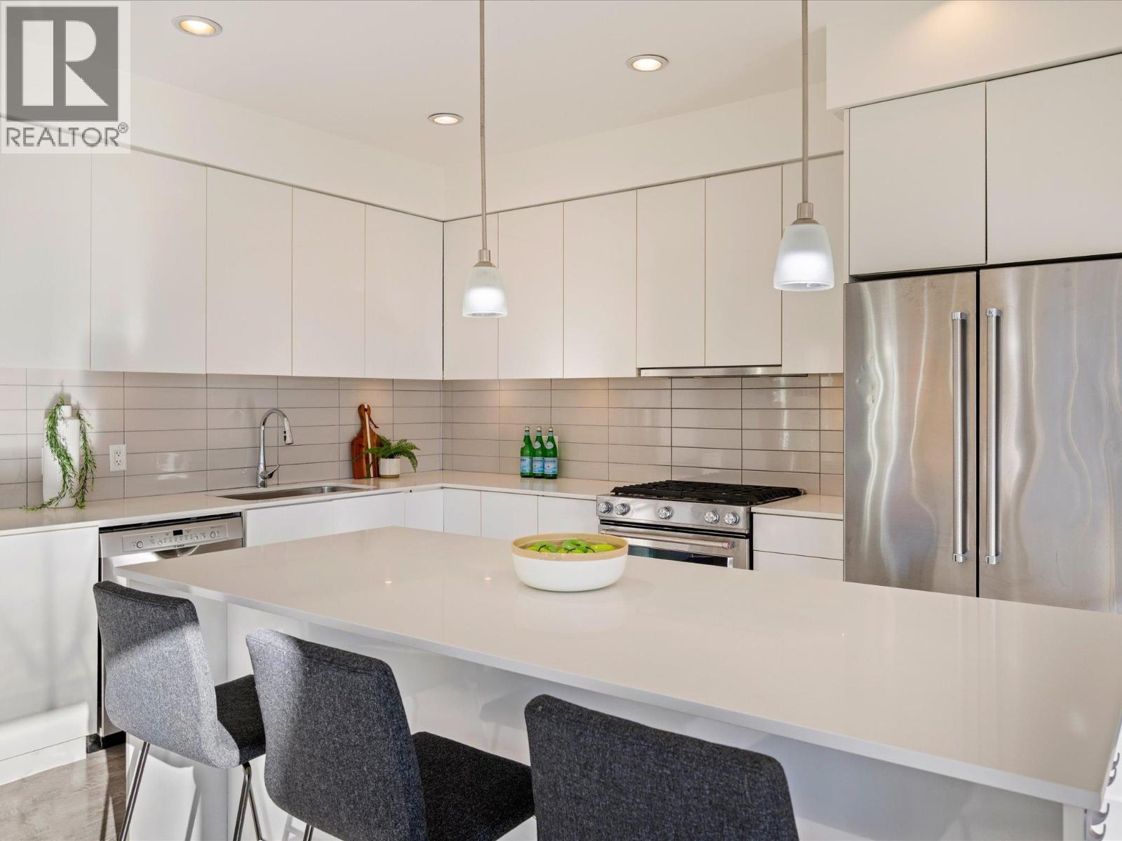 40872 The Crescent, Squamish, British Columbia  V8B 0R9 - Photo 12 - R3063799