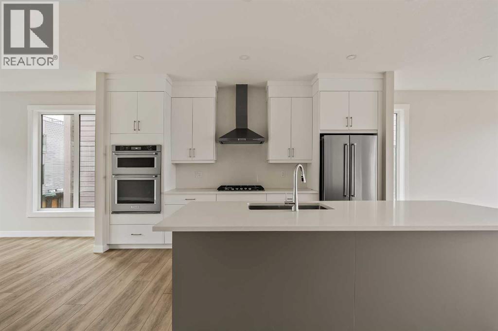 417 Sovereign Common Sw, Calgary, Alberta  T3C 3Y3 - Photo 7 - A2266257