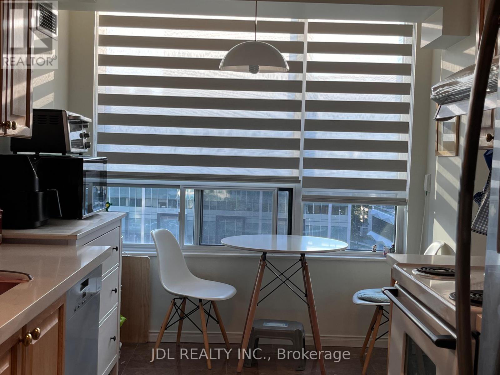 1110 - 238 Doris Avenue, Toronto, Ontario  M2N 6W1 - Photo 2 - C12498288