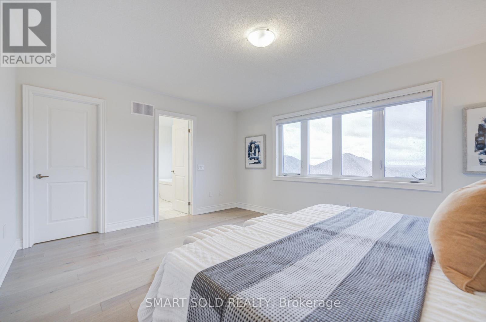 112 Carriage Shop Bend, East Gwillimbury, Ontario  L9N 0Y3 - Photo 15 - N12496808