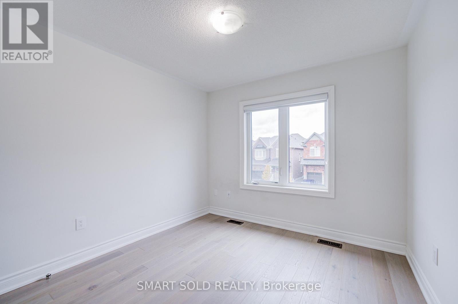 112 Carriage Shop Bend, East Gwillimbury, Ontario  L9N 0Y3 - Photo 26 - N12496808