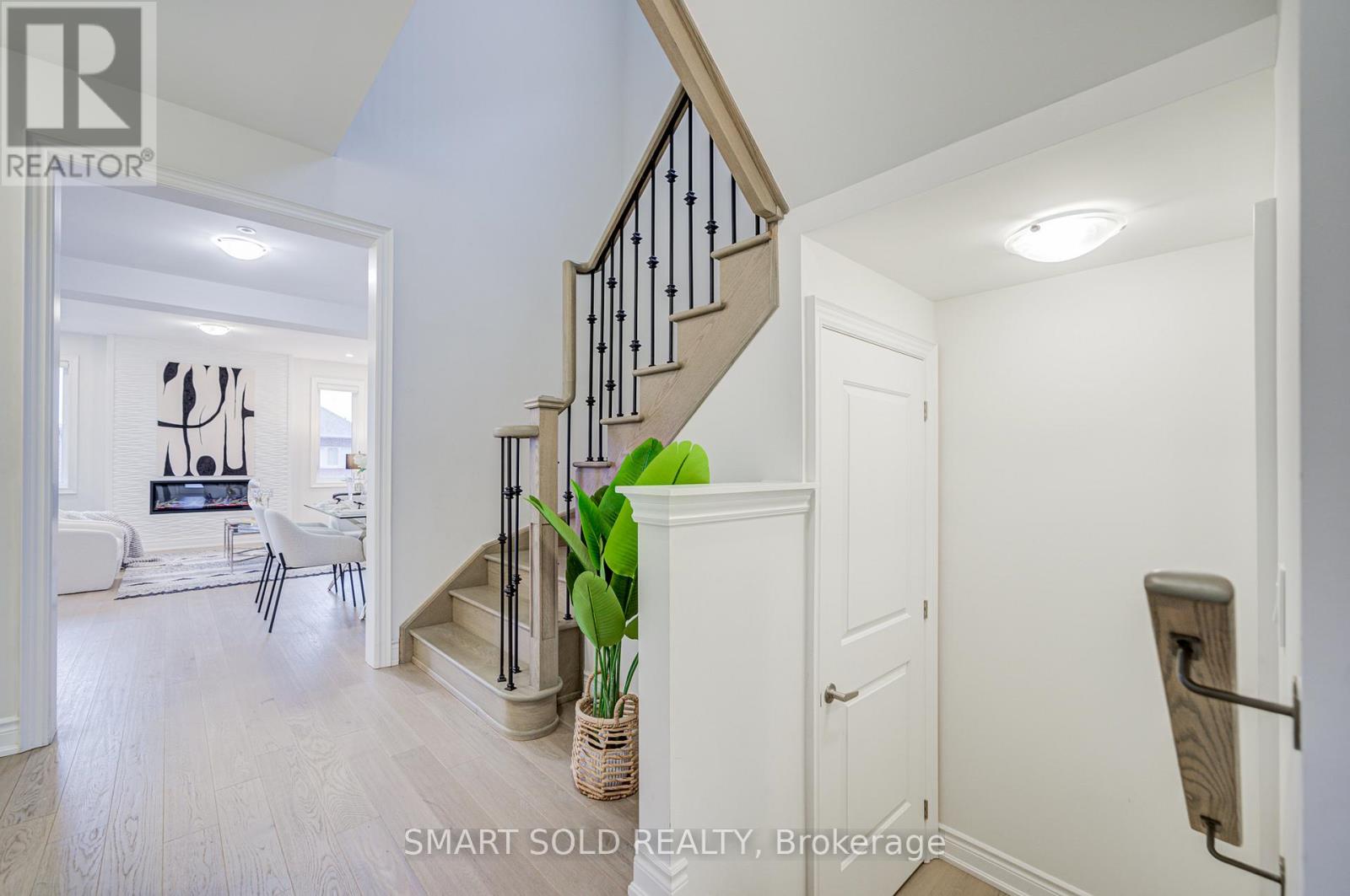 112 Carriage Shop Bend, East Gwillimbury, Ontario  L9N 0Y3 - Photo 30 - N12496808