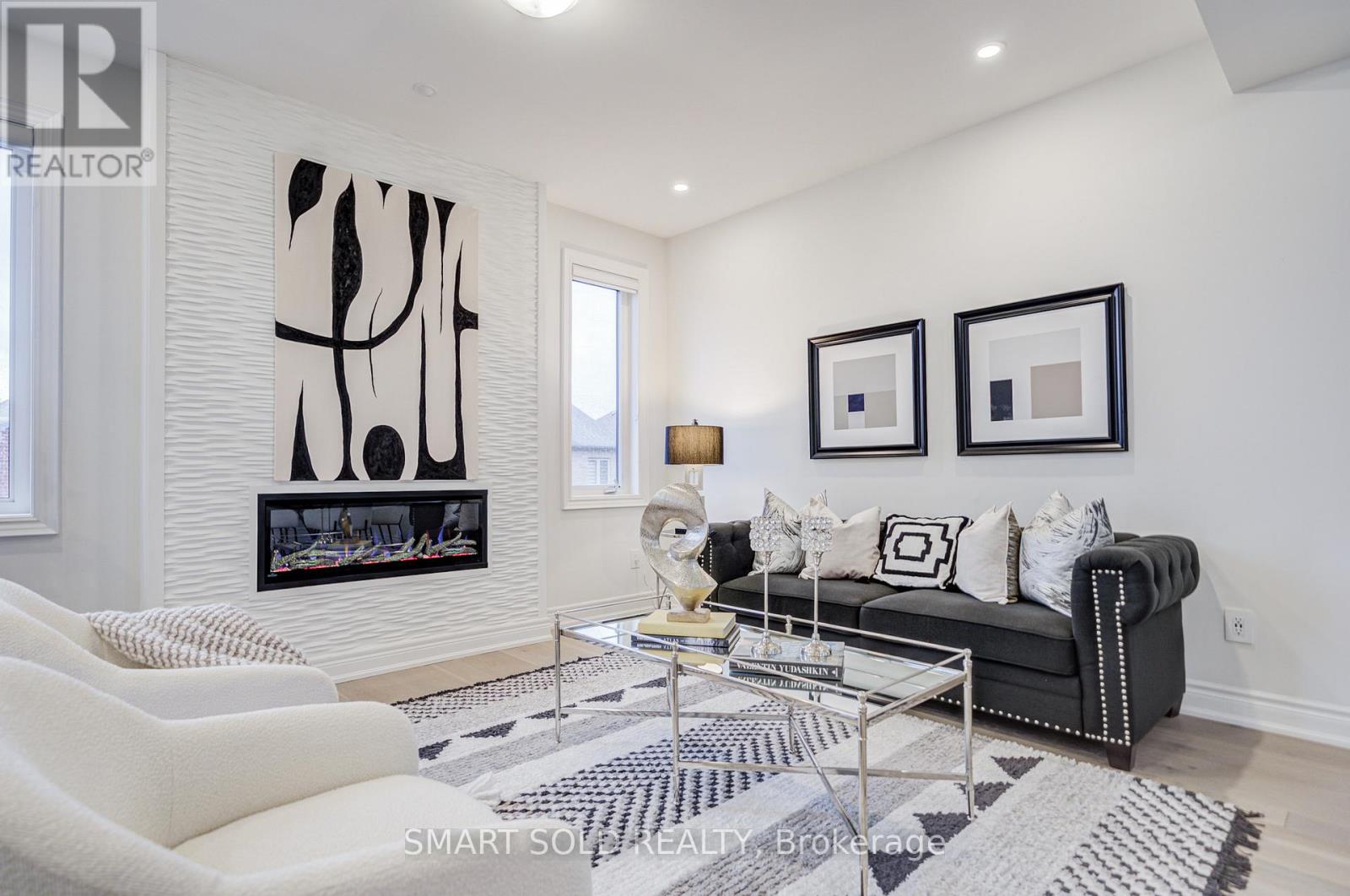 112 Carriage Shop Bend, East Gwillimbury, Ontario  L9N 0Y3 - Photo 37 - N12496808