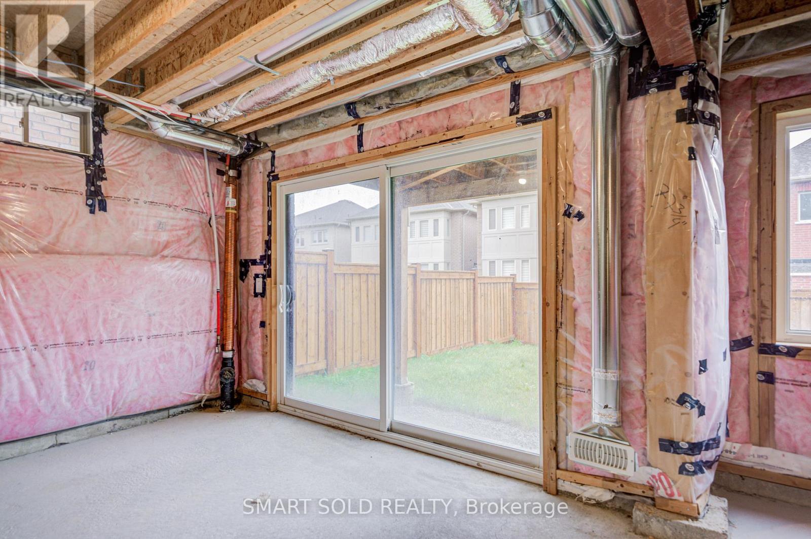 112 Carriage Shop Bend, East Gwillimbury, Ontario  L9N 0Y3 - Photo 44 - N12496808