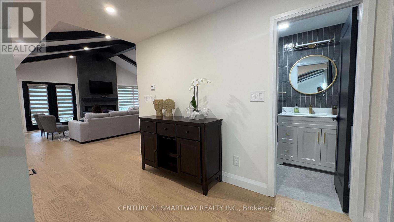 107 Campbell Crescent, Blue Mountains, Ontario  L9Y 0P9 - Photo 9 - X12496422