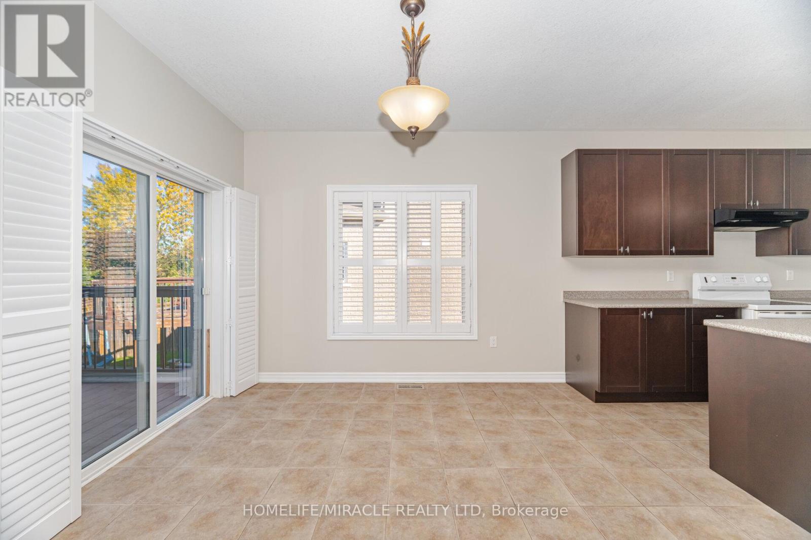 57 Bronze Crescent, Bradford West Gwillimbury (Bradford), Ontario  L3Z 0B1 - Photo 14 - N12498290