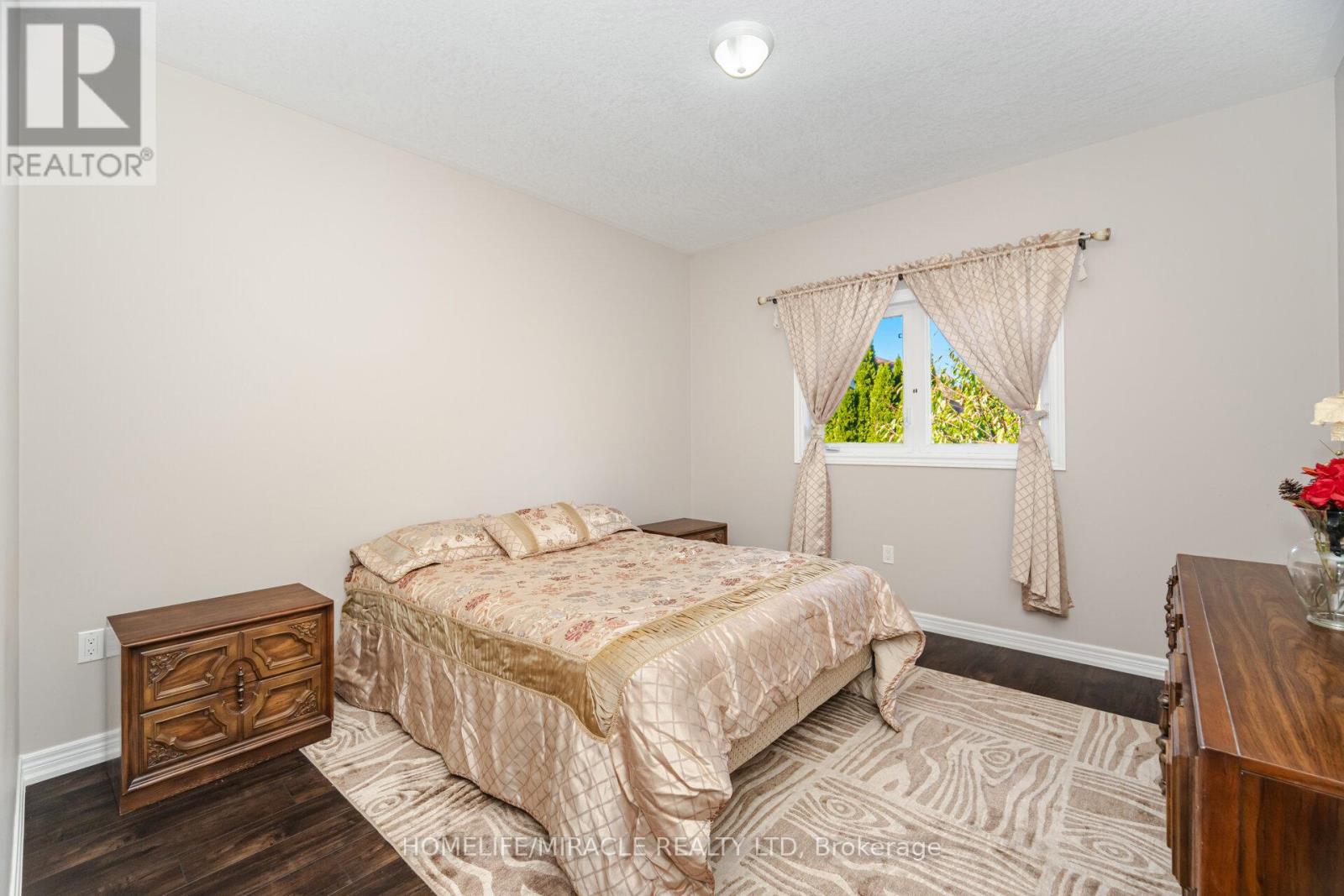 57 Bronze Crescent, Bradford West Gwillimbury (Bradford), Ontario  L3Z 0B1 - Photo 16 - N12498290