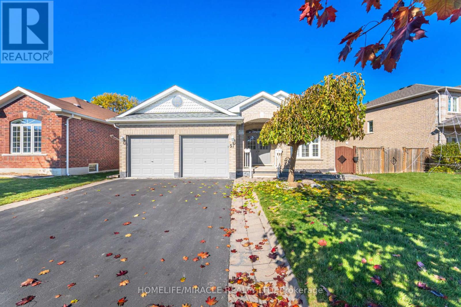 57 Bronze Crescent, Bradford West Gwillimbury (Bradford), Ontario  L3Z 0B1 - Photo 2 - N12498290
