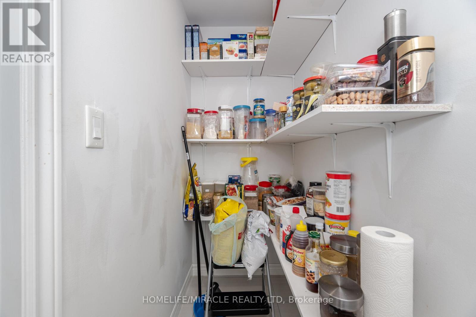 57 Bronze Crescent, Bradford West Gwillimbury (Bradford), Ontario  L3Z 0B1 - Photo 30 - N12498290