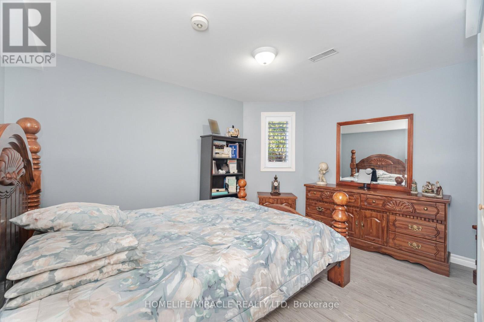 57 Bronze Crescent, Bradford West Gwillimbury (Bradford), Ontario  L3Z 0B1 - Photo 34 - N12498290