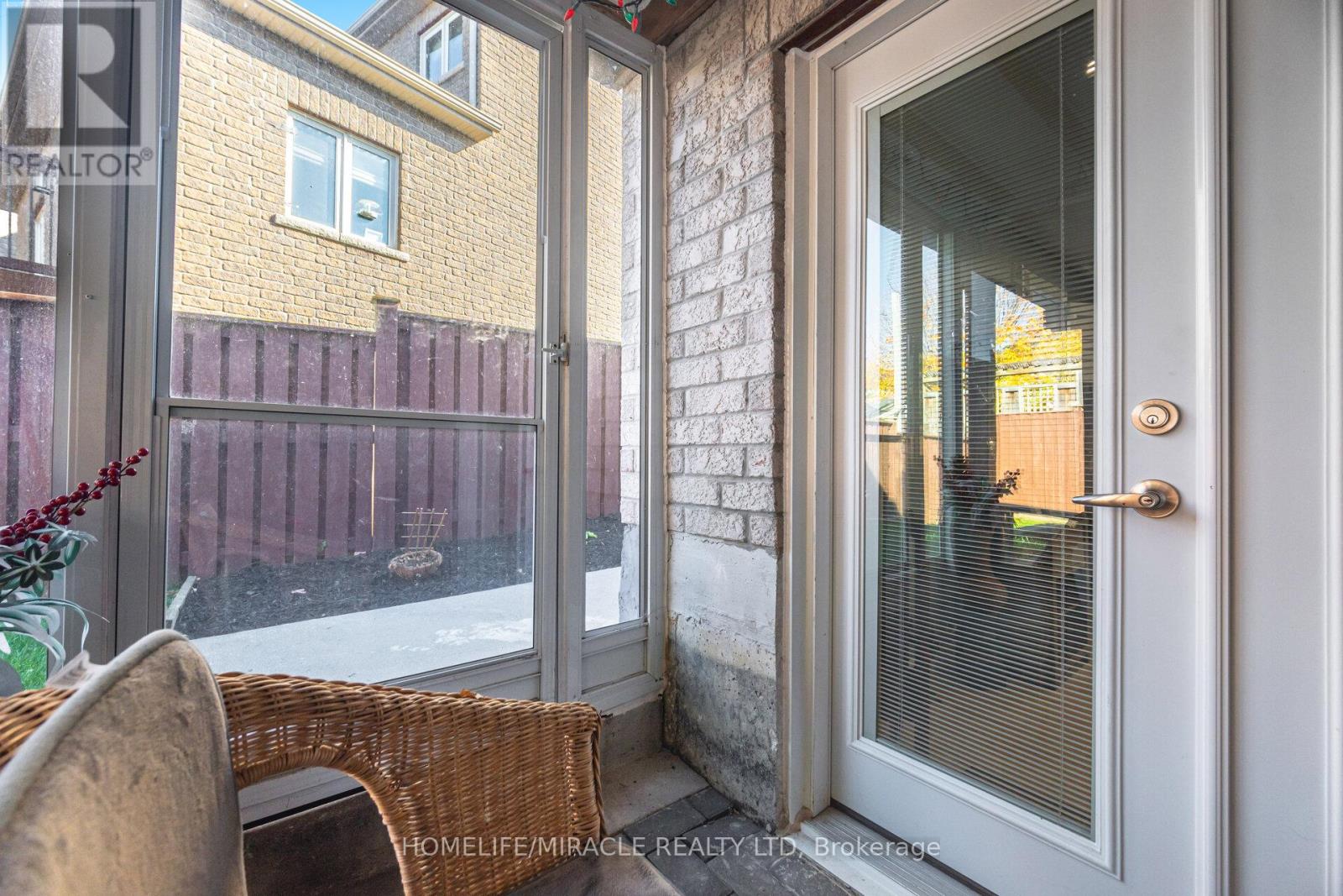 57 Bronze Crescent, Bradford West Gwillimbury (Bradford), Ontario  L3Z 0B1 - Photo 38 - N12498290