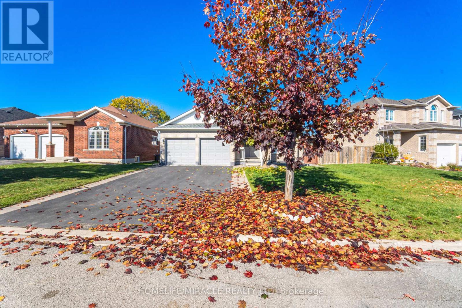 57 Bronze Crescent, Bradford West Gwillimbury (Bradford), Ontario  L3Z 0B1 - Photo 5 - N12498290